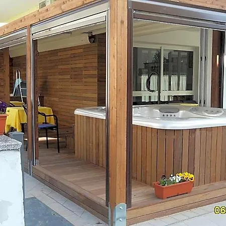 Aros 3*