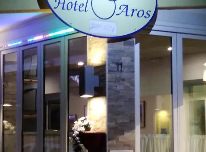 酒店 Aros
